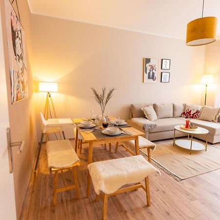 Bautzen Living Appartement - Zentrumslage Parkplatz Babybett Buitenkant foto