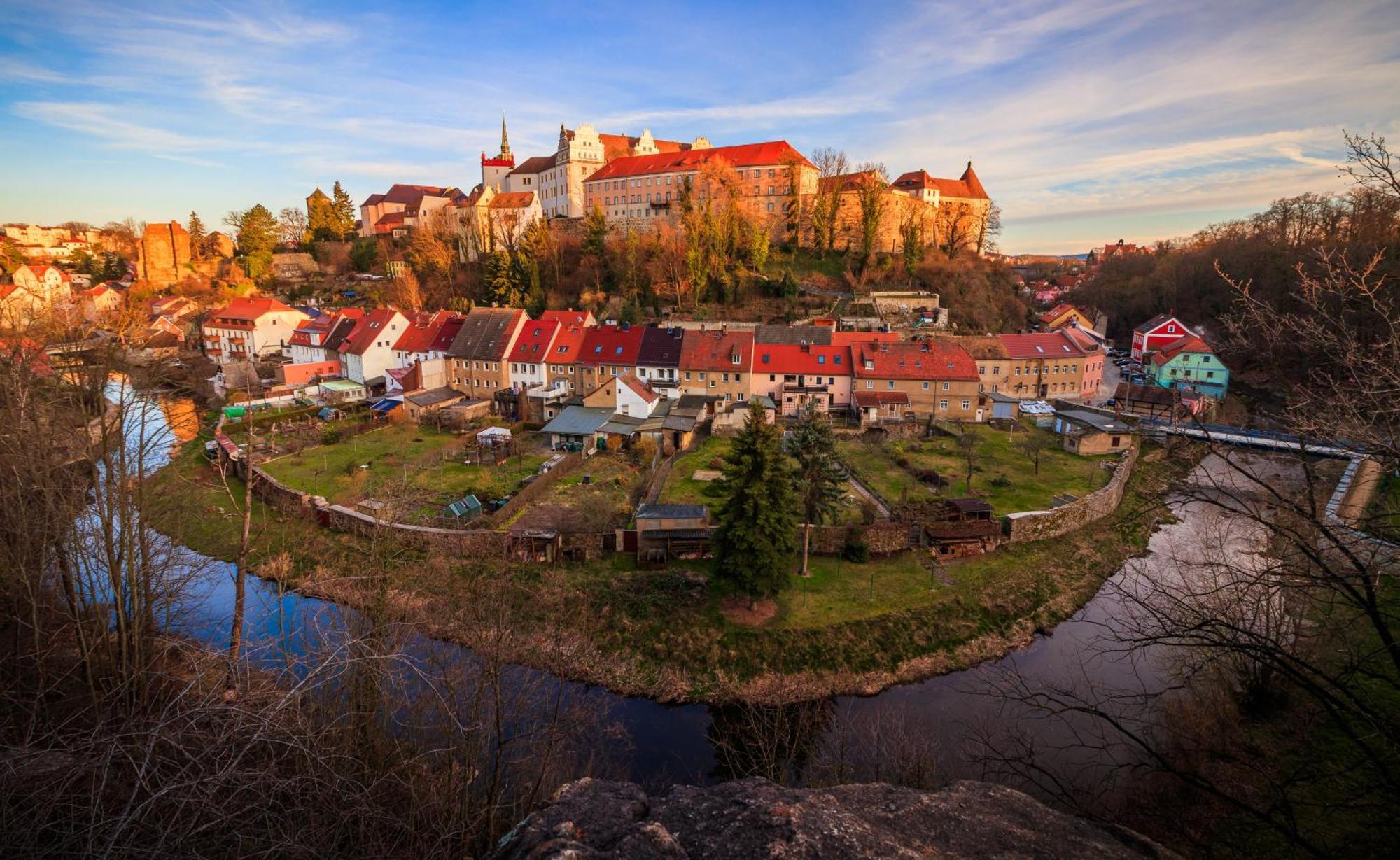 Bautzen Living Appartement - Zentrumslage Parkplatz Babybett Buitenkant foto
