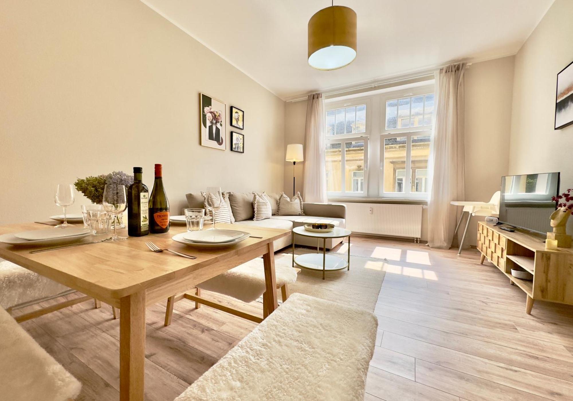 Bautzen Living Appartement - Zentrumslage Parkplatz Babybett Buitenkant foto